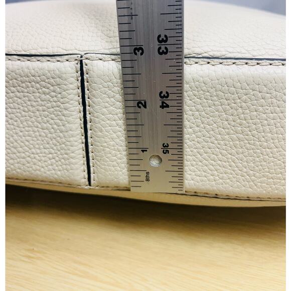 Marc Jacobs Gotham City Hobo Shoulder Bag Beige 100% Cow Leather - Picture 11 of 14